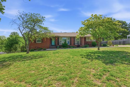 210 S Sequoia Dr, Springfield, TN, 37172-2215 | Card Image