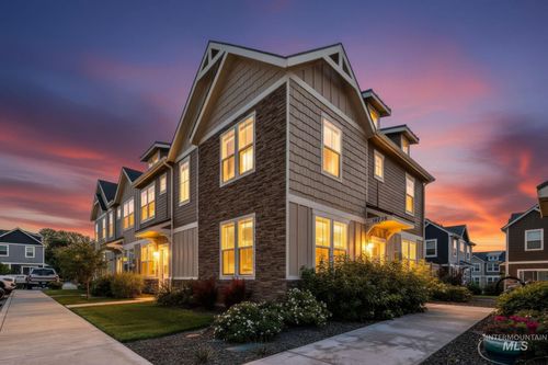 10739 W Brownstone Ln, Boise, ID, 83709-6277 | Card Image