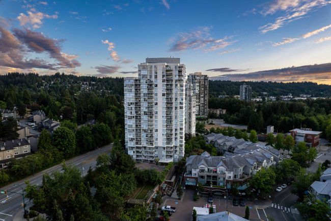 2001 - 235 Guildford Way, Condo with 2 bedrooms, 2 bathrooms and 2 parking in Port Moody BC | Image 2