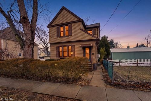 608 Meadow St, Roselle, NJ, 07203-1514 | Card Image