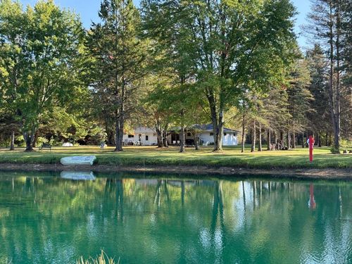 1540 W Sanilac Rd, Caro, MI, 48723-9542 | Card Image