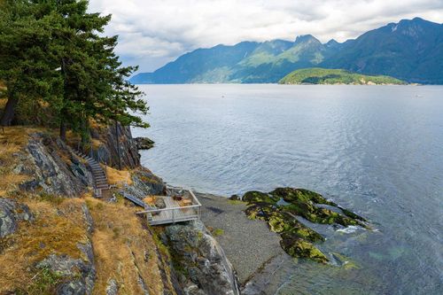 1545 Eagle Cliff Rd, Bowen Island, BC, V0N1G1 | Card Image