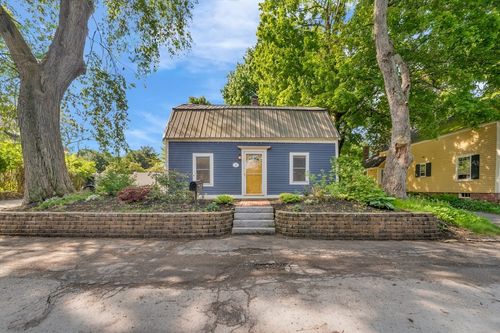 9 Kendricks Ct, Amesbury, MA, 01913-3714 | Card Image