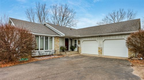 420 S Crestwood Court, Cadott, WI, 54727 | Card Image