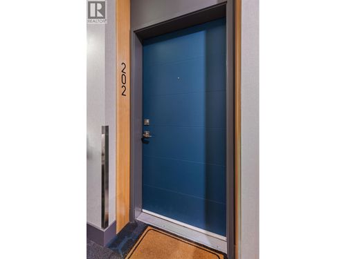 202-1087 6th Ave, Prince George, BC, V2L0E5 | Card Image
