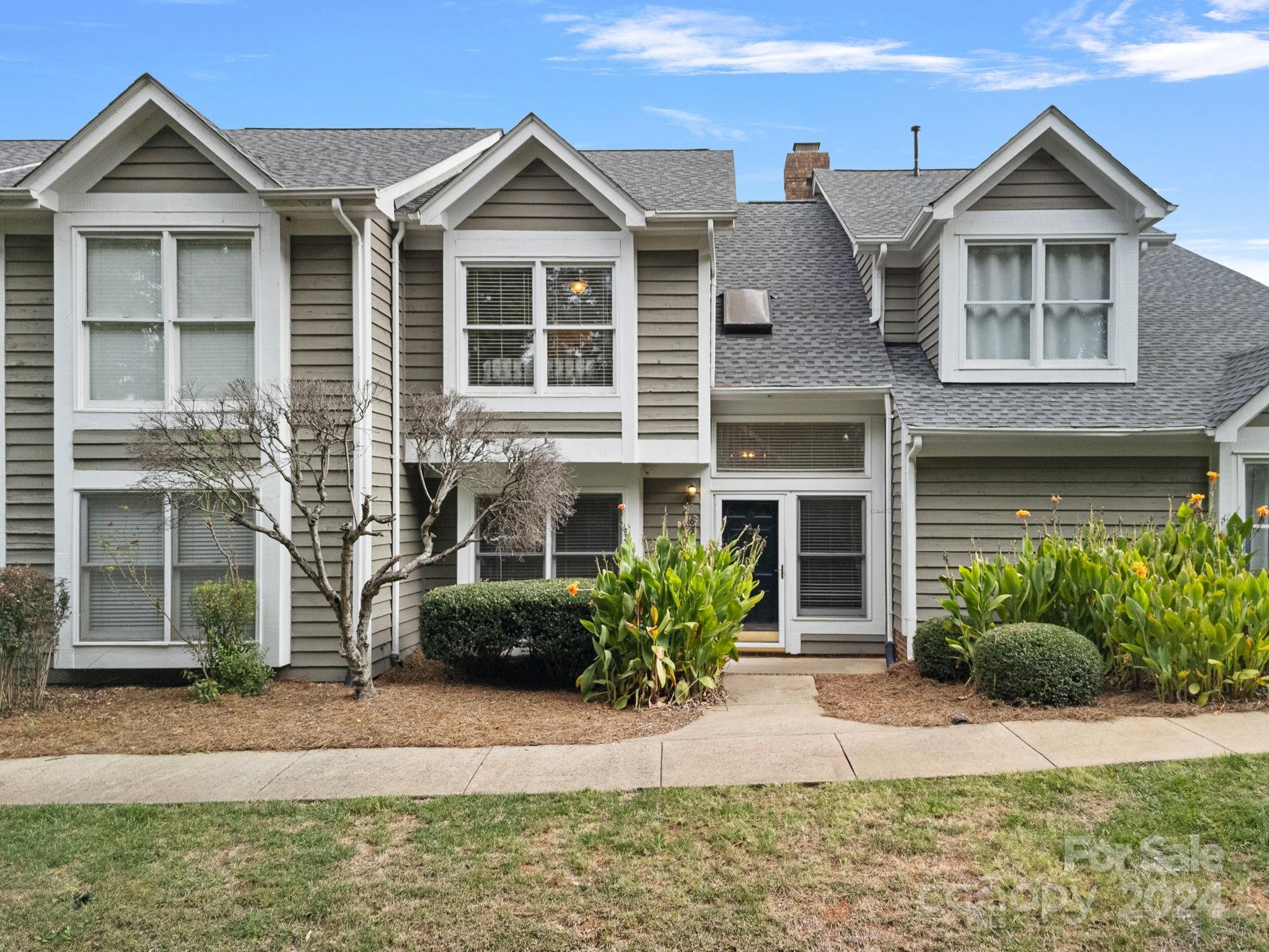 Legare Ct, Charlotte, NC 28210