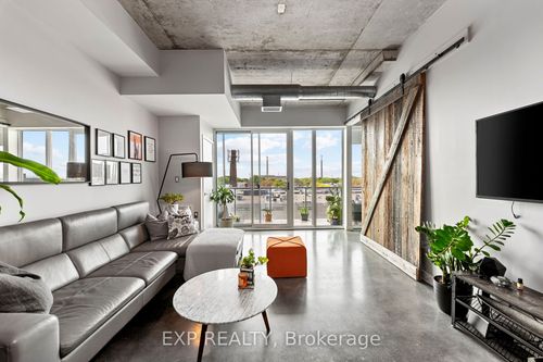 608-201 Carlaw Ave, Toronto, ON, M4M2S3 | Card Image
