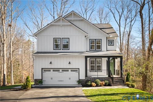 4614 Crossgate Rd, Chester, VA, 23831-4307 | Card Image