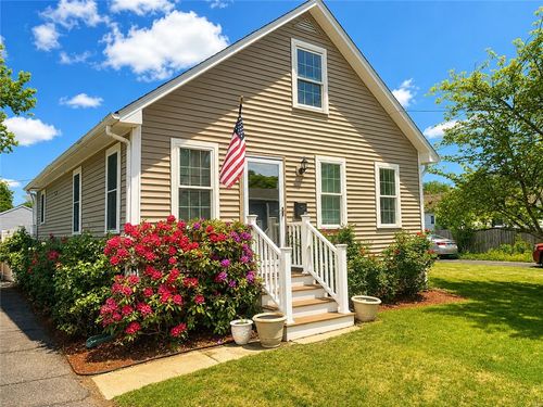 5 Thayer Pl, Warwick, RI, 02888-4211 | Card Image