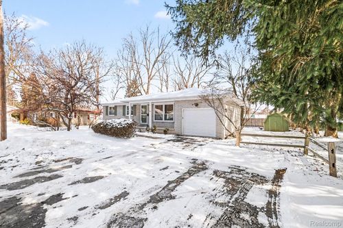 282 Harrison St, Lapeer, MI, 48446-1834 | Card Image