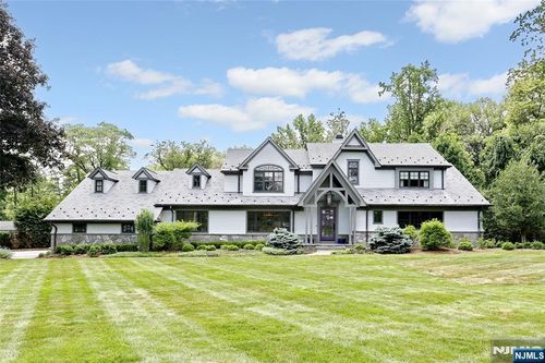 24 Holly Dr, Upper Saddle River, NJ, 07458-1521 | Card Image