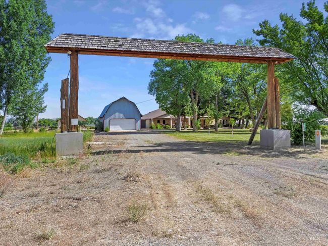 1872 E 1750 S, House other with 4 bedrooms, 3 bathrooms and 2 parking in Gooding ID | Image 37