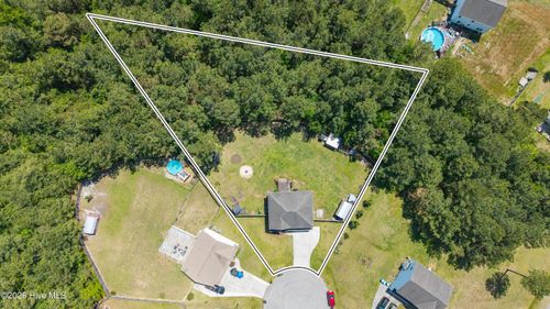 302 Sunbeam Ct, Richlands, NC, 28574-5347 | Card Image