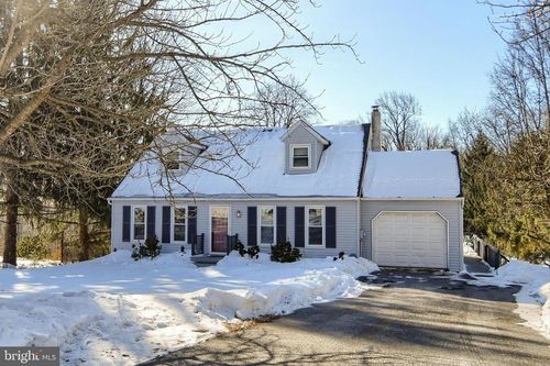 4356 Lotus Ln, Coopersburg, PA, 18036-9546 | Card Image