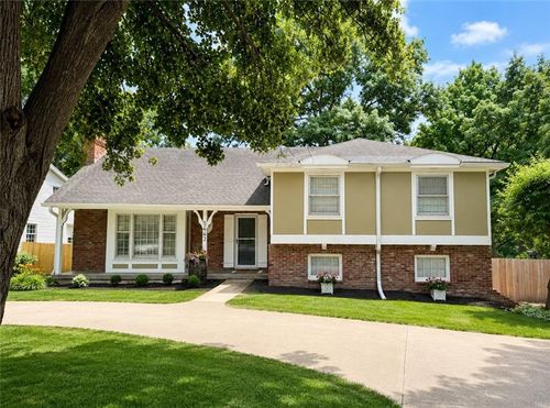 5443 W 100th St, Overland Park, KS, 66207-3115 | Card Image