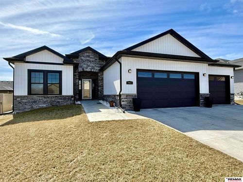 7911 Lena Street, Lincoln, NE, 68516 | Card Image