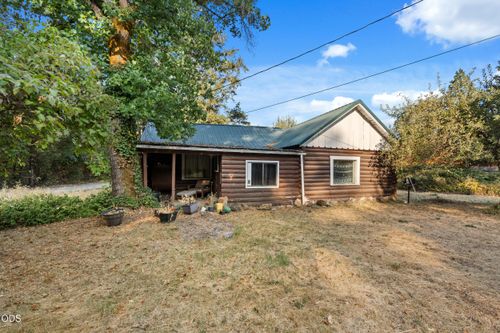 3580 Rockydale Rd, Cave Junction, OR, 97523-9803 | Card Image