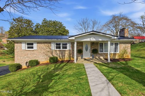 242 Redstone Dr, Bluff City, TN, 37618-1522 | Card Image