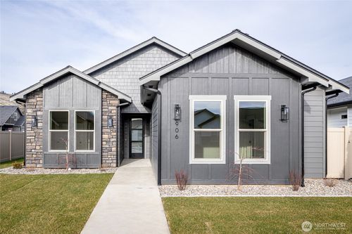 906 Racine Springs Drive, Wenatchee, WA, 98801 | Card Image