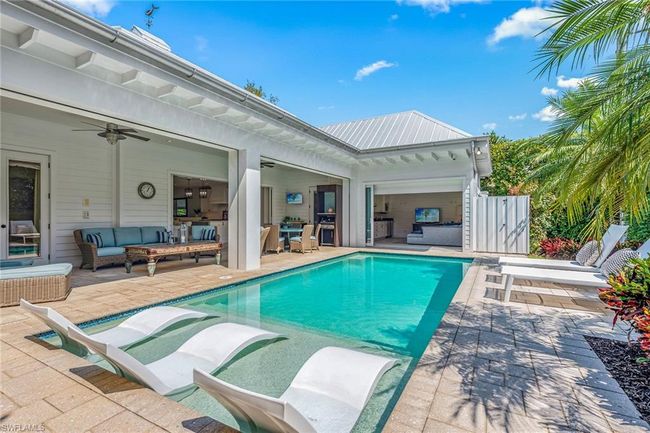 776 7th Ave N, House other with 4 bedrooms, 3 bathrooms and null parking in Naples FL | Image 31