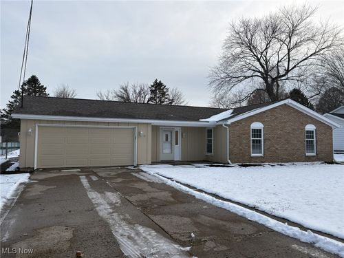 39535 Butternut Ridge Rd, Elyria, OH, 44035-8356 | Card Image
