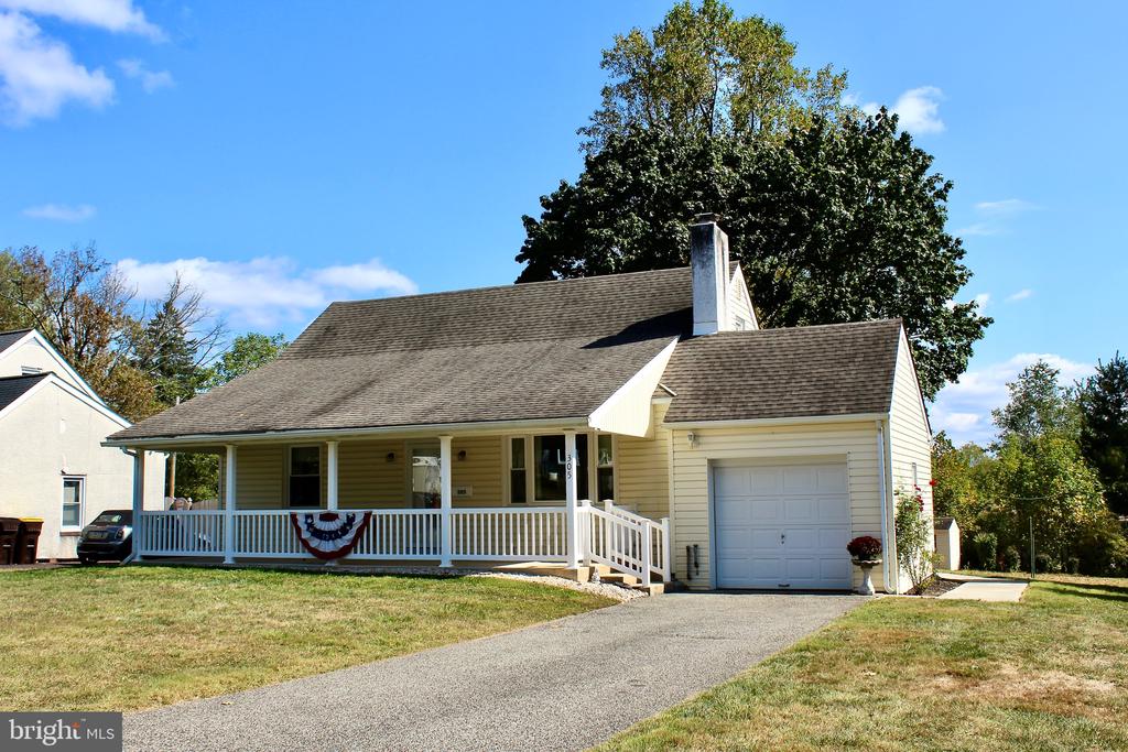 Clear Spring Rd, Lansdale, PA 19446