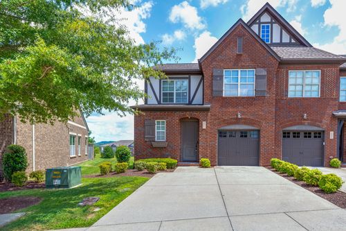 2040 Bungalow Dr, Thompsons Station, TN, 37179-2501 | Card Image