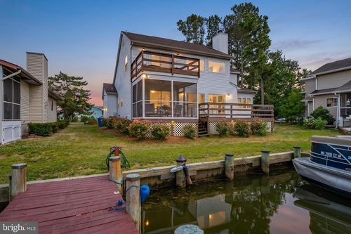 9 Harborview Dr, OCEAN PINES, MD, 21811-1521 | Card Image
