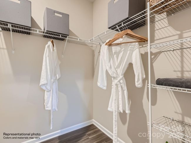 Owners Closet | Image 12