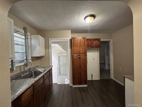 6491 Stahelin Ave, Detroit, MI, 48228-4741 | Card Image