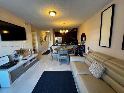 112-8145 Nw 7th St, Miami, FL, 33126-4078 | Card Image
