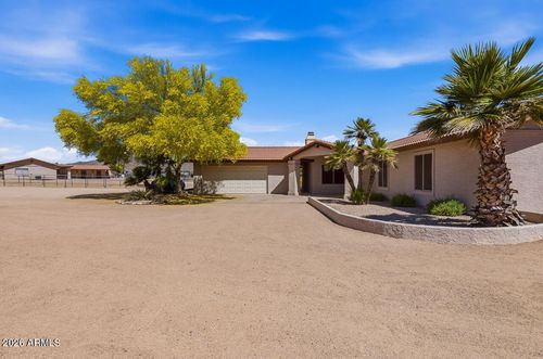 1302 E Maddock Rd, Phoenix, AZ, 85086-8826 | Card Image