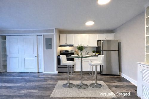 apt-18-625 Main St, Reading, MA, 01867-3005 | Card Image