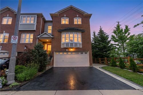 2435 Coho Way, Oakville, ON, L6M0G7 | Card Image