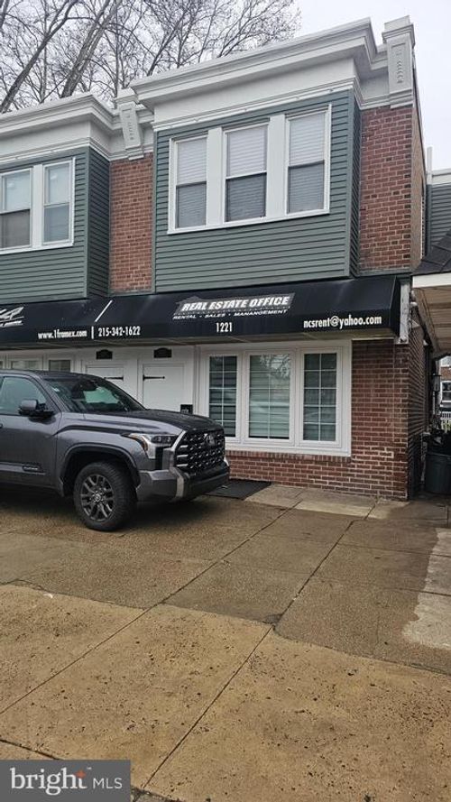 1221 Cottman Ave, PHILADELPHIA, PA, 19111-3681 | Card Image