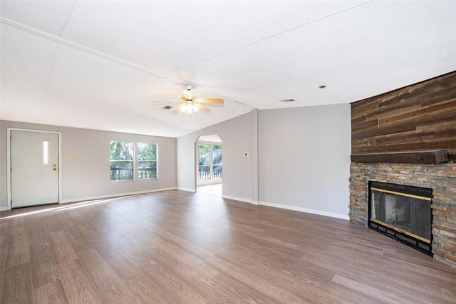 411 Racoon Trl, House other with 3 bedrooms, 2 bathrooms and null parking in GENEVA FL | Image 13