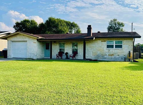 2700 Oleander Ln, Groves, TX, 77619-5020 | Card Image
