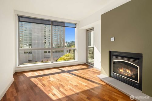 903-10610 Ne 9th Pl, Bellevue, WA, 98004-8638 | Card Image