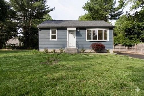 19 Nadeau Dr, Wrentham, MA, 02093-1618 | Card Image