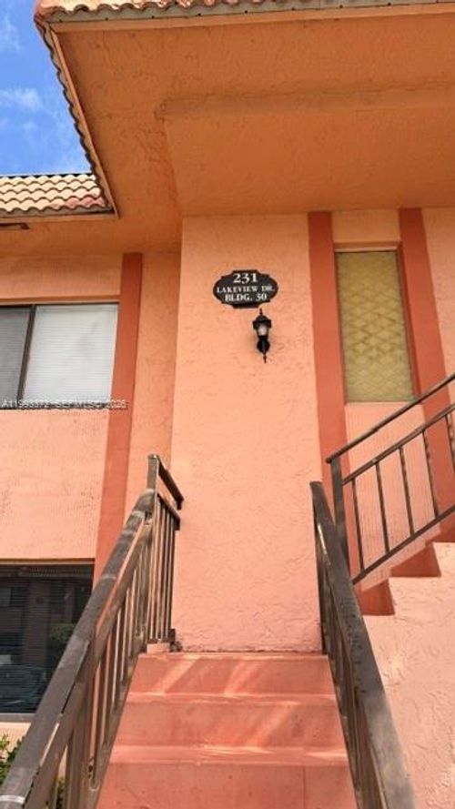 apt-204-231 Lakeview Dr, Weston, FL, 33326-1061 | Card Image