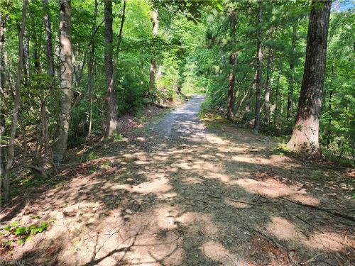 000 Mountain Vista Dr, Mc Grady, NC, 28649 | Card Image