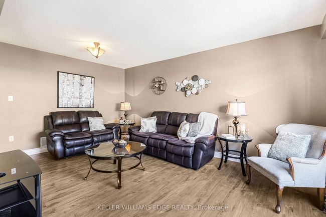 UNIT-40 - 104 Frances Ave, Condo with 2 bedrooms, 3 bathrooms and 1 parking in Stoney Creek ON | Image 12