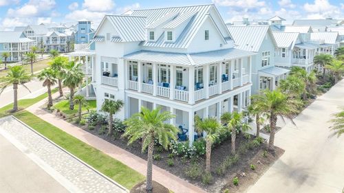 201 Lakeshore Dr, Port Aransas, TX, 78373-4949 | Card Image