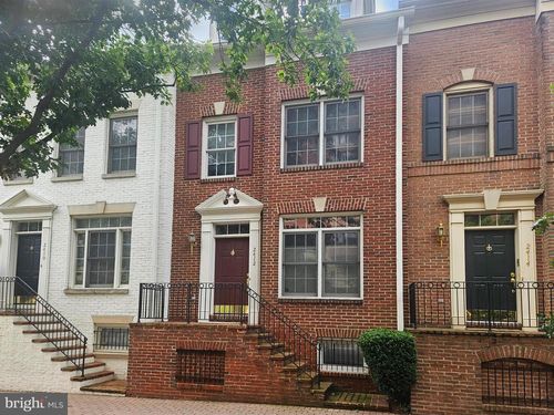 2412 14th St N, ARLINGTON, VA, 22201-5870 | Card Image