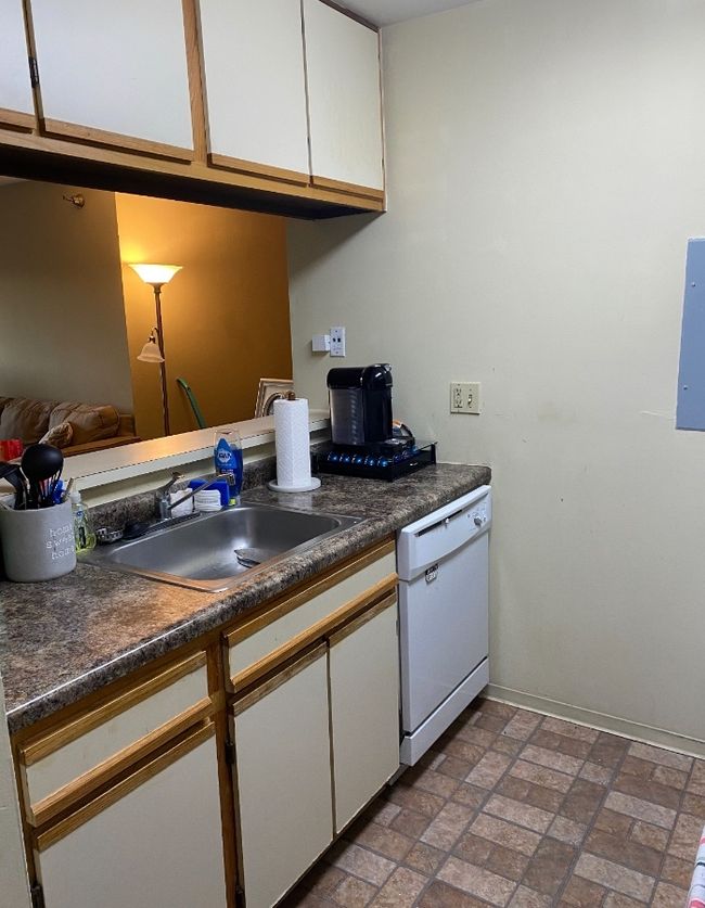 APT-301 - 208 Glengarry Dr, Condo with 2 bedrooms, 2 bathrooms and 2 parking in Bloomingdale IL | Image 7