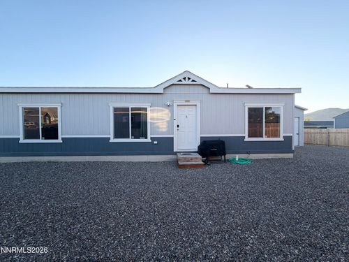 3552 Crown Royal Cir, Winnemucca, NV, 89445-6080 | Card Image