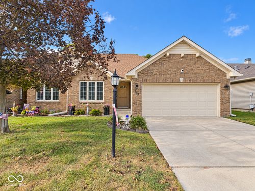 542 Silver Fox Ct, Indianapolis, IN, 46217-4279 | Card Image