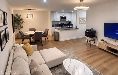 b-1605 Hotel Cir S, San Diego, CA, 92108-3326 | Card Image