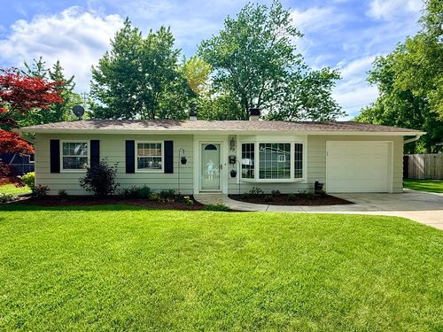 99 Circle Dr E, Montgomery, IL, 60538-2341 | Card Image