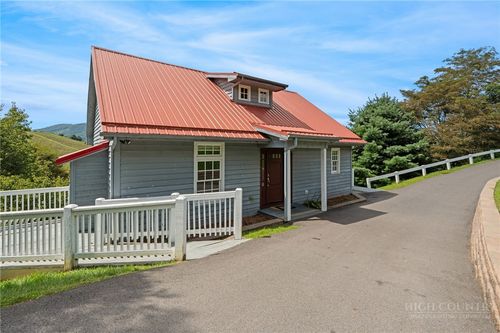 76 Walter Ridge Rd, West Jefferson, NC, 28694-9778 | Card Image